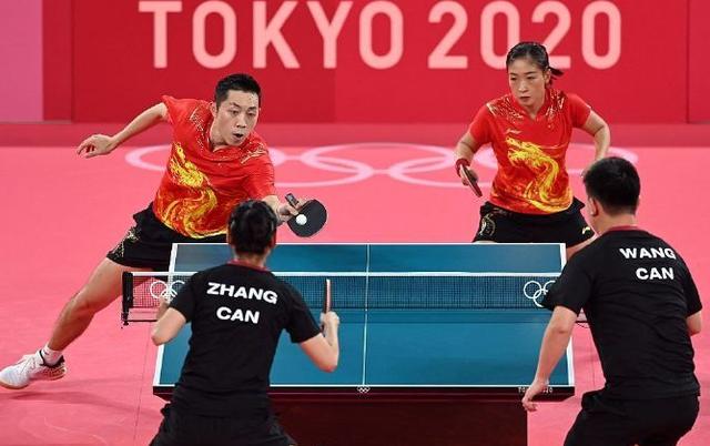 奇观！乒乓球混双场上6个中国人，连加拿大教练都是，3人换国籍-1.jpg