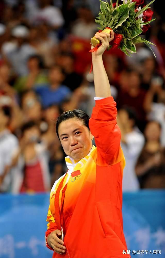 33��30����˽��ƣ��й�ƹ����ӷ��񱳺�û��һ�齱�������׵�-22.jpg