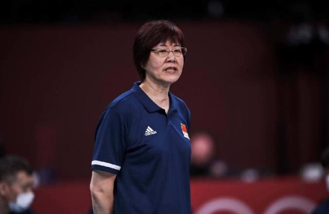 �������̣��й�4�����㣡ƹ�����׽�Ҫ�����й�Ů��ӭ������ս-2.jpg