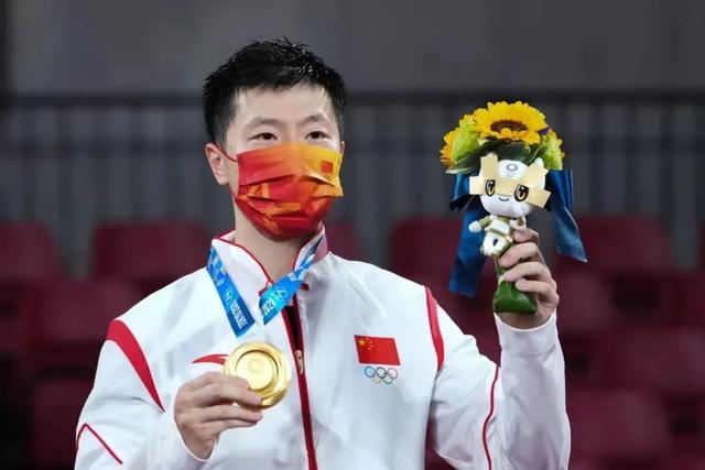 ��һ��3:0��ɨ������ѧ����ӱɯ��������ƹ����Ů�Ŷ��-17.jpg