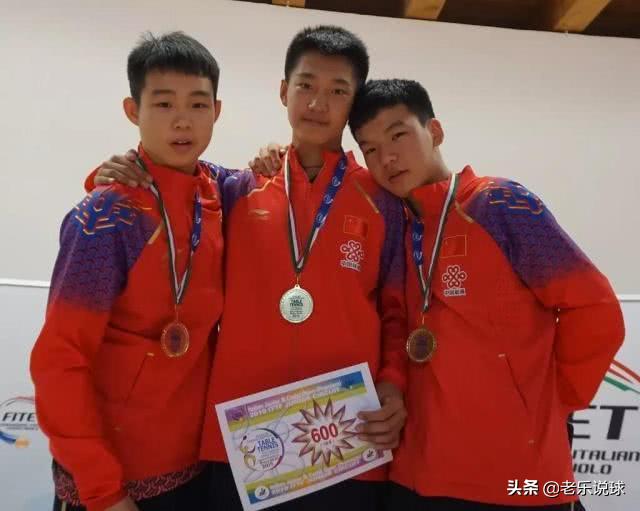 2021乒乓球最后一站，男单卫冕冠军身兼四项，林诗栋无缘单打-1.jpg