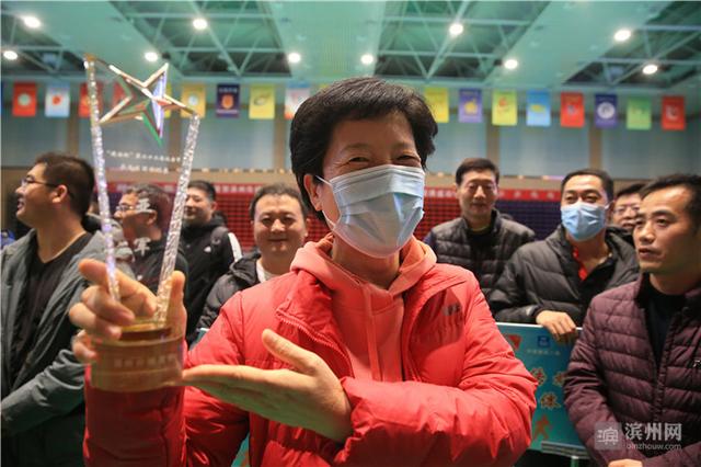 滨州传媒集团举行第二十二届记者节乒乓球比赛-35.jpg