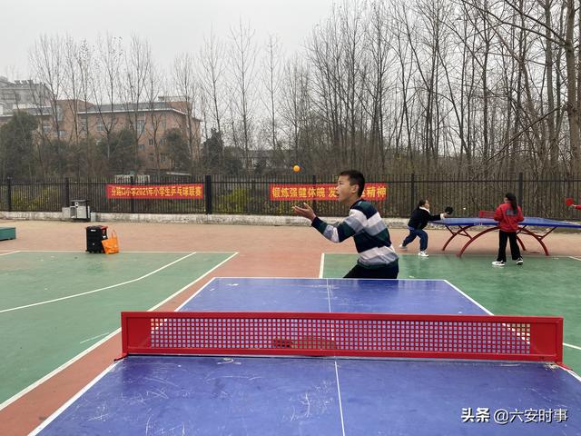 չ���˷�� ��ƹ������------��·��Сѧ�ɹ��ٰ��һ��У԰ƹ��������-8.jpg