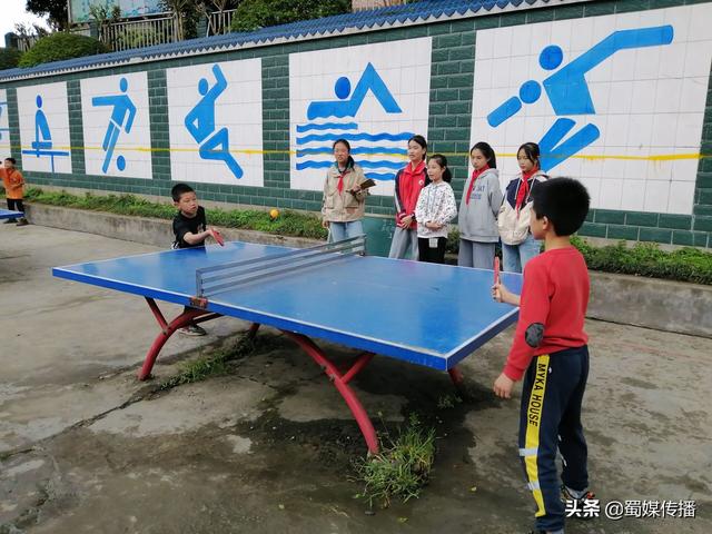 勇于“乒”博 青春飞扬——泸州市江阳区方山学校举办乒乓球比赛-3.jpg