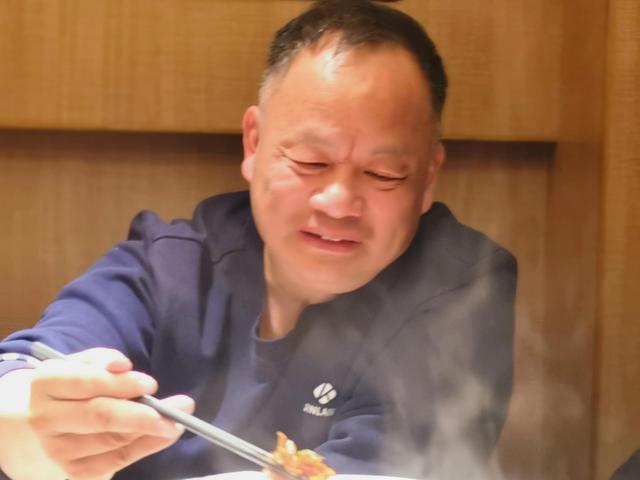 ������ζ������ʡ����ѧУƹ����ӵľۻ�-6.jpg